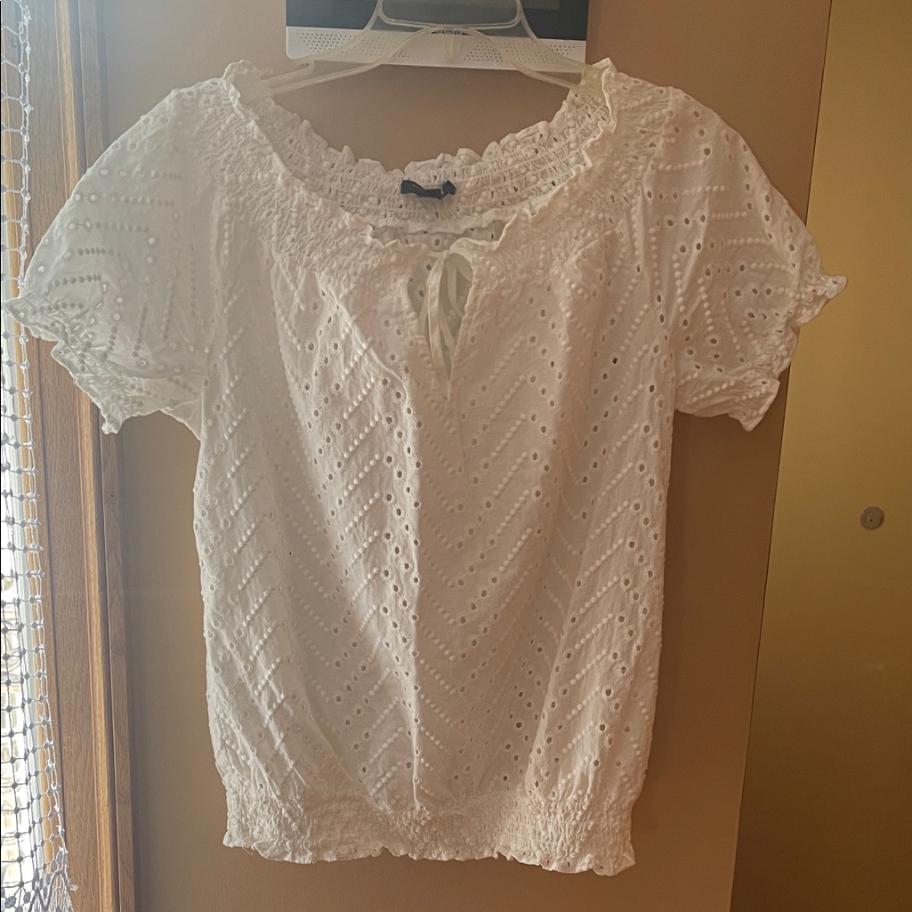 Ann Taylor White Eyelet Peasant Blouse